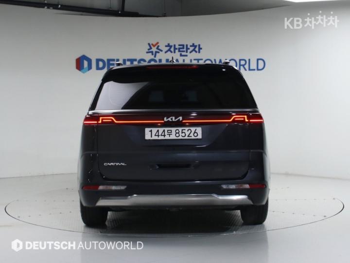Kia Carnival G3.5 GDI Signature 5