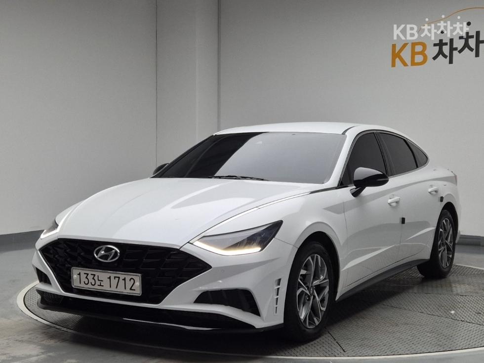 Hyundai 쏘나타 (DN8) 2.0 프리미엄 플러스 - фото 1