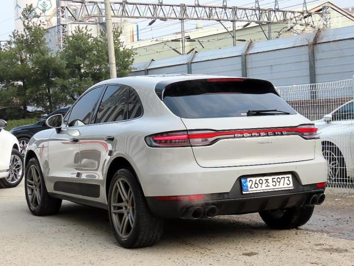 Porsche Macan 2.0 4