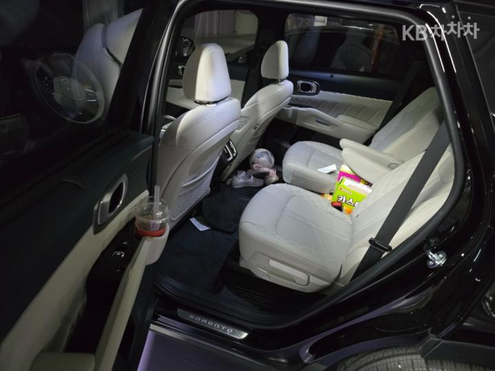 Kia Sorento Hybrid MQ4 1.6T HEV 2WD Signature Gravity 9