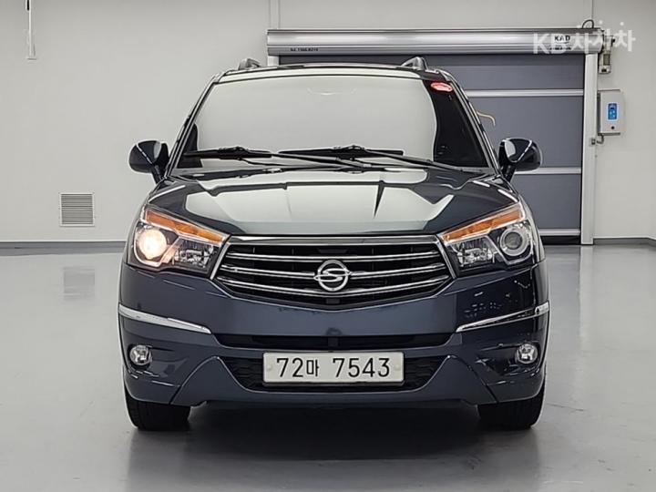 KG Mobility (Ssangyong) Korando Turismo 4WD GT 3