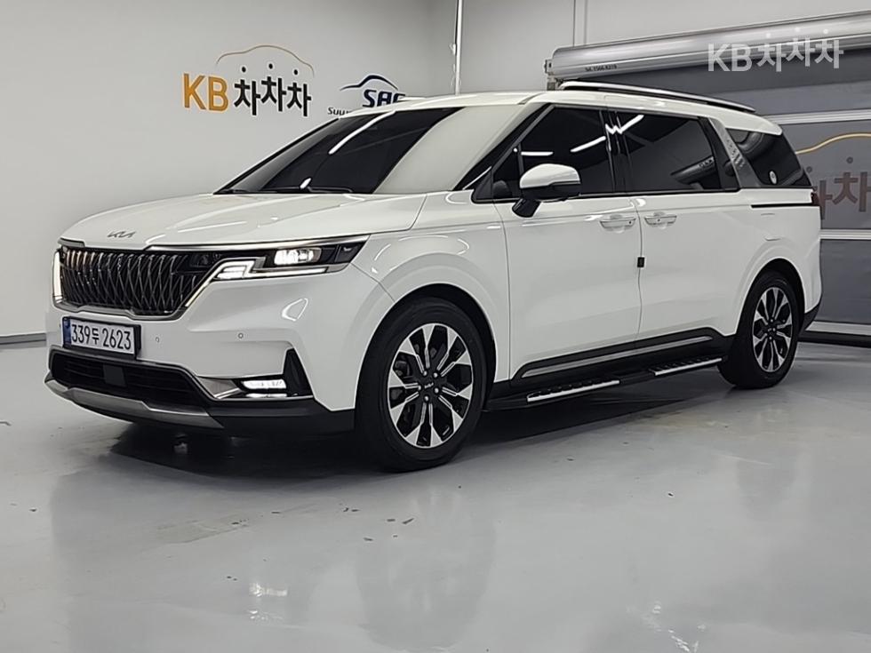 Kia 카니발 4세대 D2.2 9인승 시그니처 - фото 1