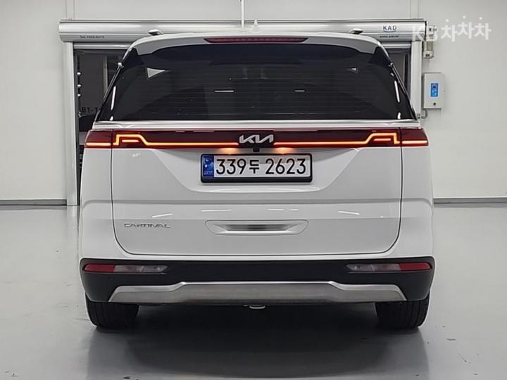 Kia Carnival D2.2 Signature 4