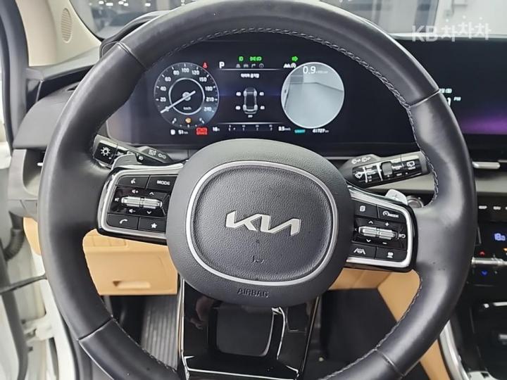 Kia Carnival D2.2 Signature 10