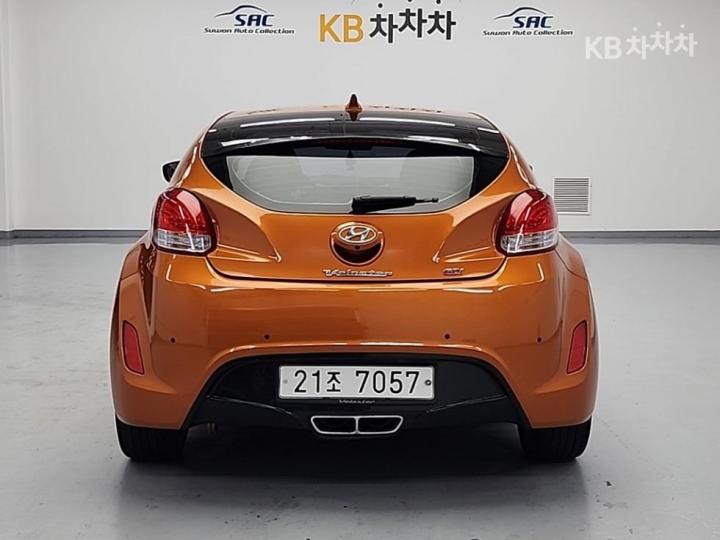 Hyundai Veloster Extreme 4