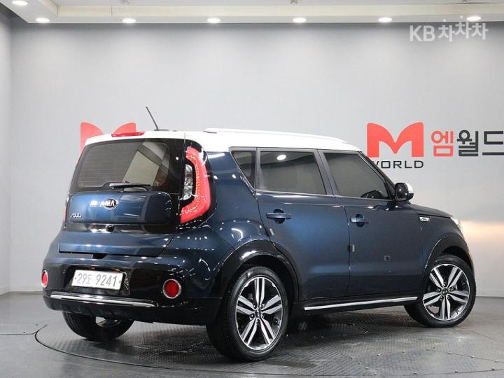 Kia Soul 1.6 Gasoline Prestige 4