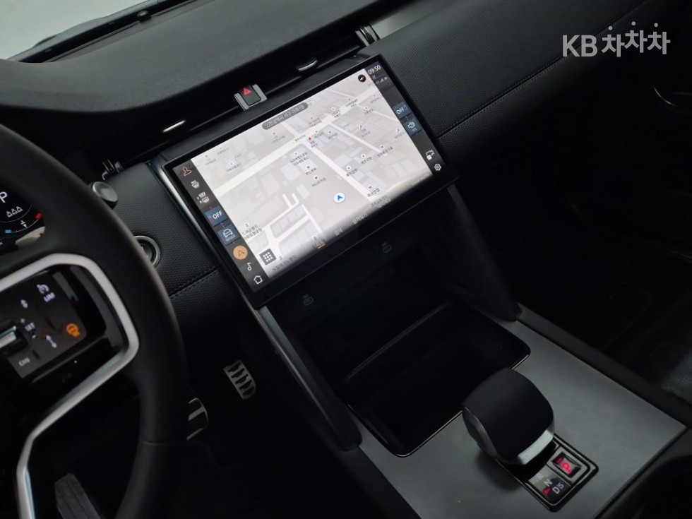 2025 - land rover discovery