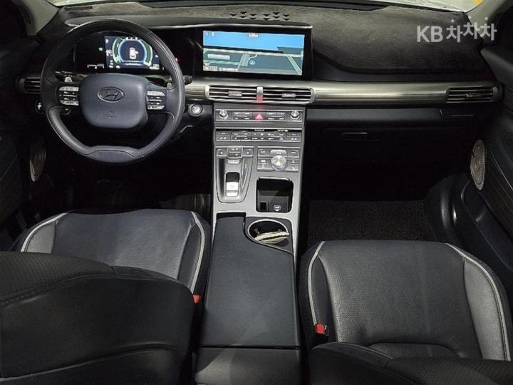 Hyundai Nexo Premium 5