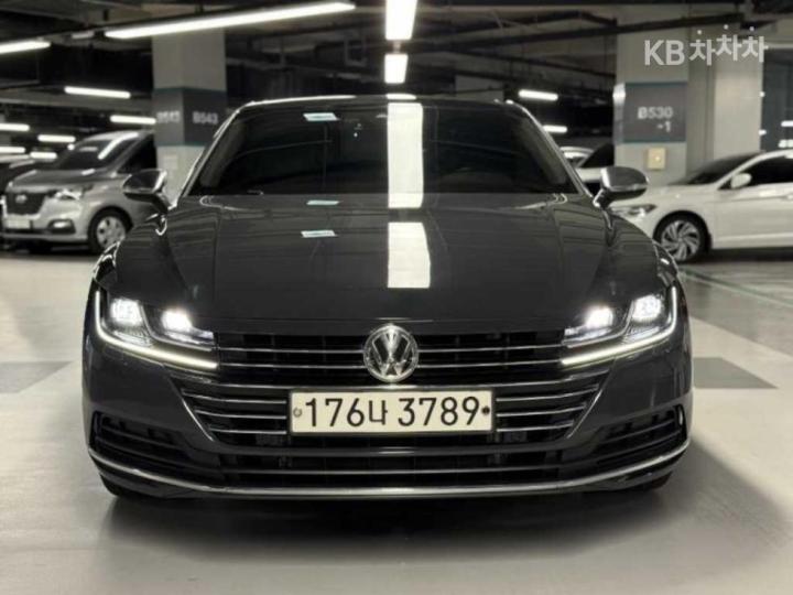 Volkswagen Arteon 2.0 TDI Elegance Prestige 2