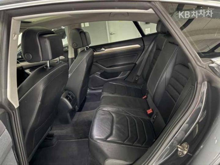 Volkswagen Arteon 2.0 TDI Elegance Prestige 9