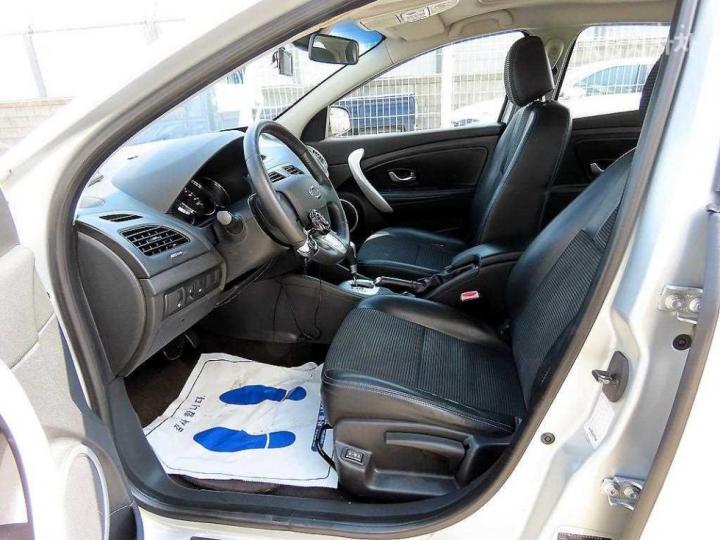 Renault SM3 New LE Exclusive 6