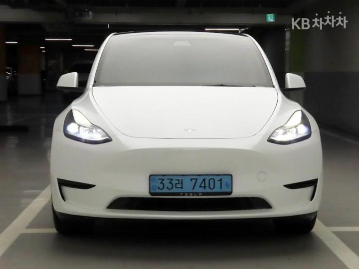 Tesla Model Y RWD Base Type