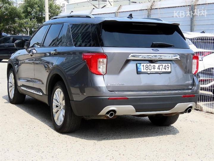 Ford Explorer Gasoline Turbo 2.3 AWD Limited 4