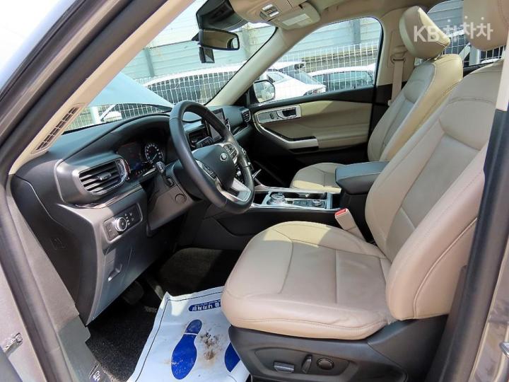 Ford Explorer Gasoline Turbo 2.3 AWD Limited 6