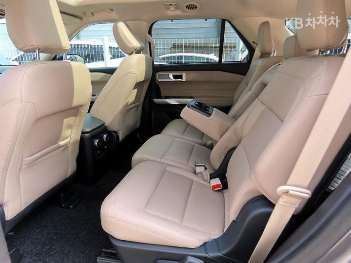 Ford Explorer Gasoline Turbo 2.3 AWD Limited 7