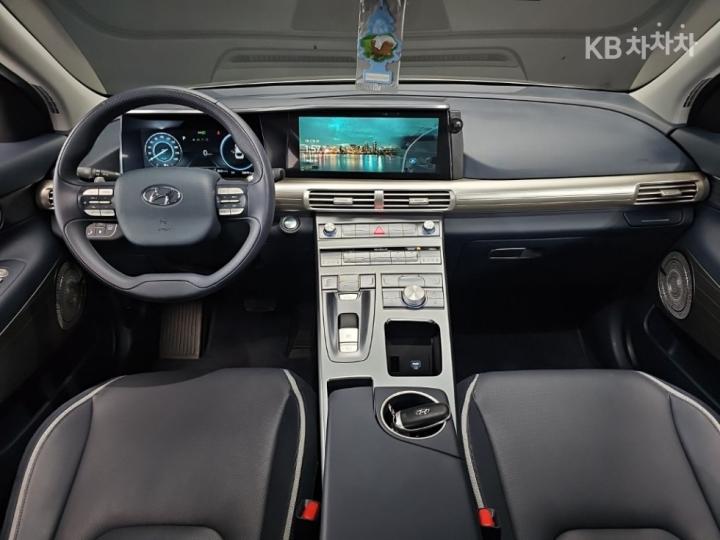Hyundai Nexo Premium 6