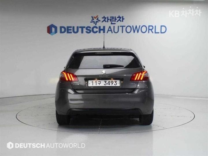 Peugeot 308 1.6 BlueHDi 5