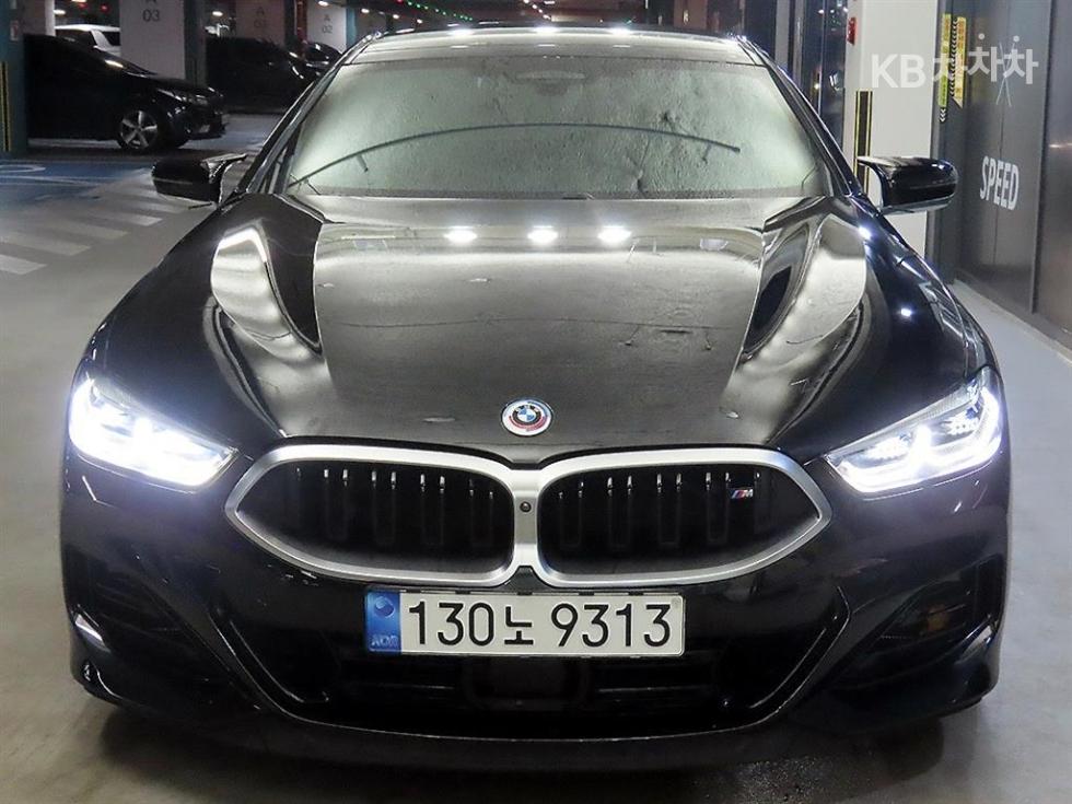 2022 BMW BMW 8 (G15) photo
