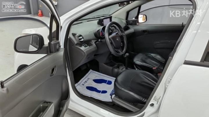 Chevrolet Spark L Base Type 10