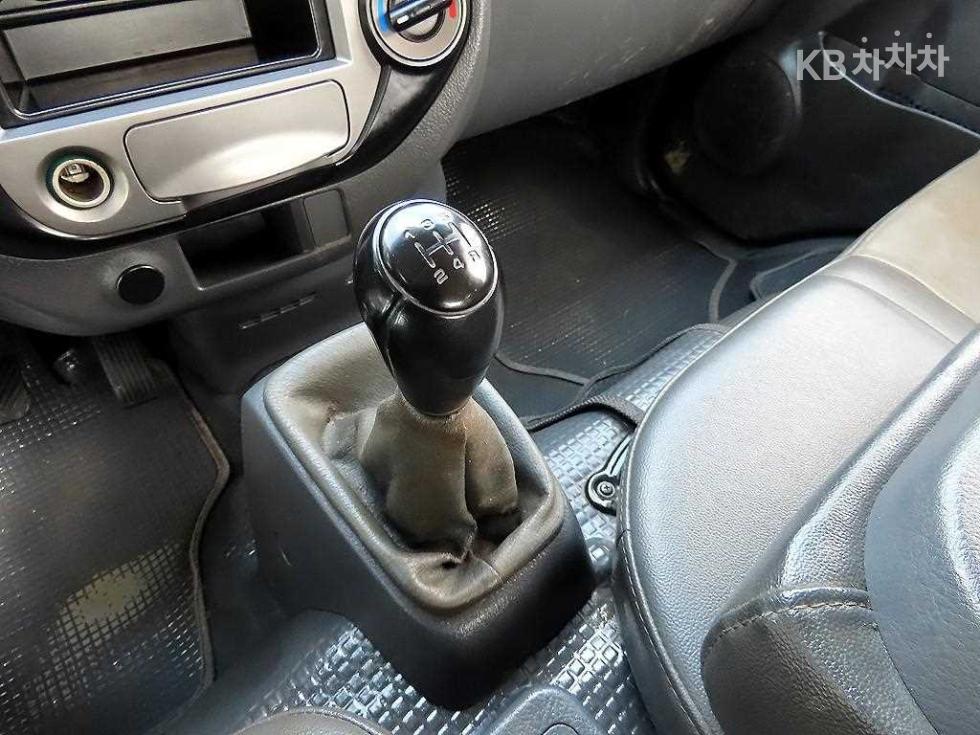 2008 - kia bongo iii