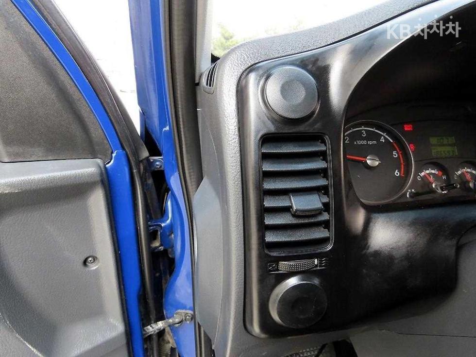2008 - kia bongo iii
