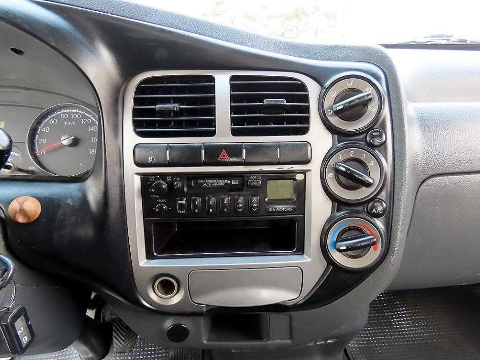 2008 - kia bongo iii