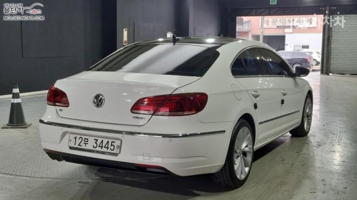 Volkswagen CC 2.0 TDI BlueMotion 3