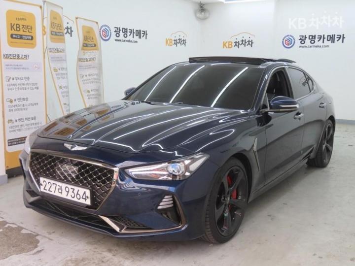 Genesis G70 2.0T Sport Package 3