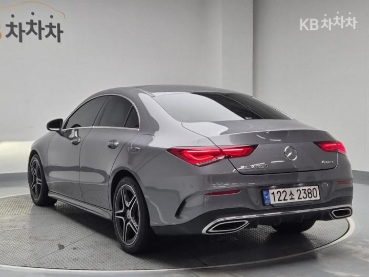 Mercedes-Benz CLA-Class CLA250 4Matic C117 3