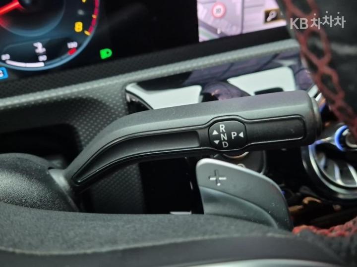 Mercedes-Benz CLA-Class CLA250 4Matic C117 9