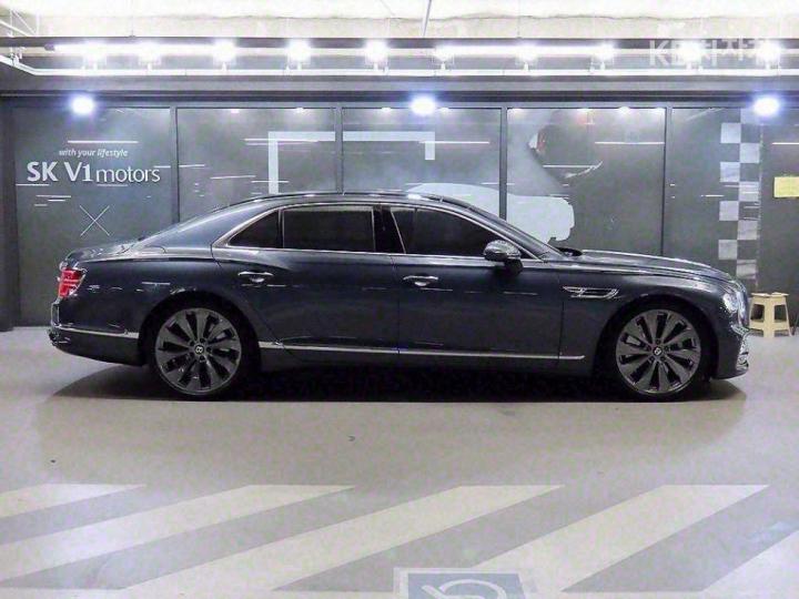 Bentley Flying Spur — miniaturë 3