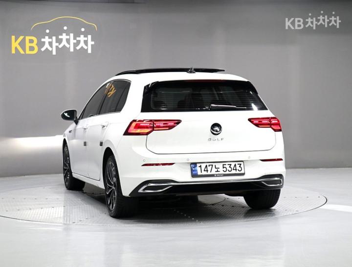 Volkswagen Golf The 8 MK8 2.0 TDI Prestige 5