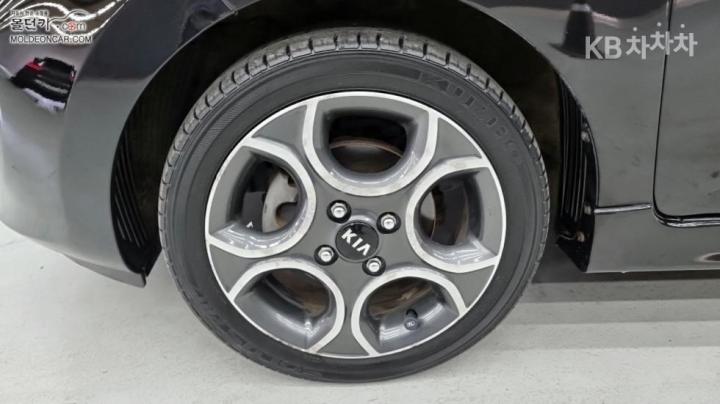 Kia Morning Luxury Bi-Fuel 7