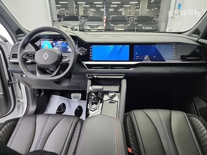 Renault Koleos E-Tech Hybrid Esprit Alpine 8