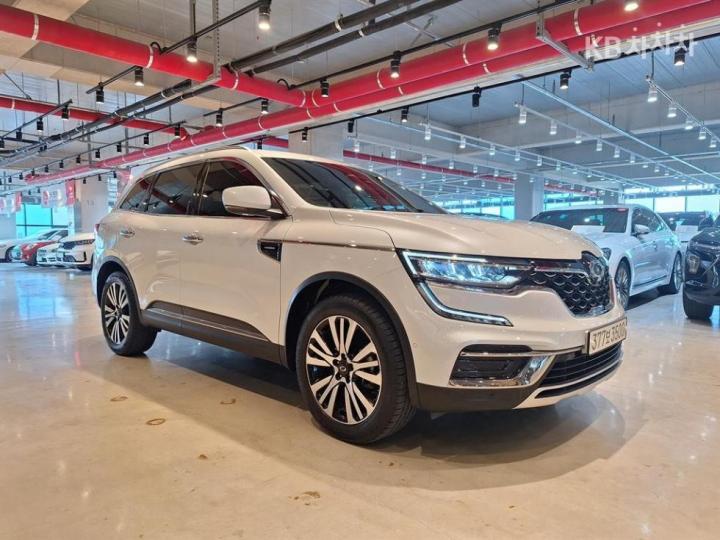 Renault QM6 2.0 LPe 2WD RE Signature 4