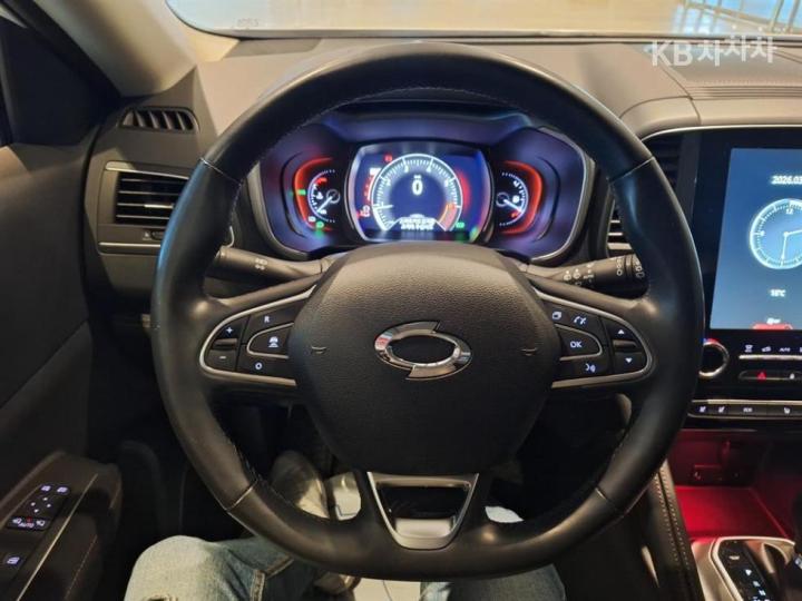 Renault QM6 2.0 LPe 2WD RE Signature 8