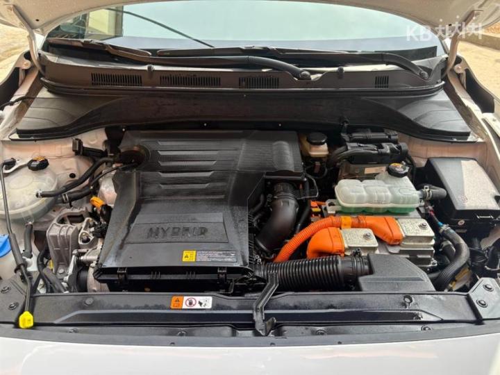 Hyundai Kona Hybrid 1.6 HEV Modern Special 8
