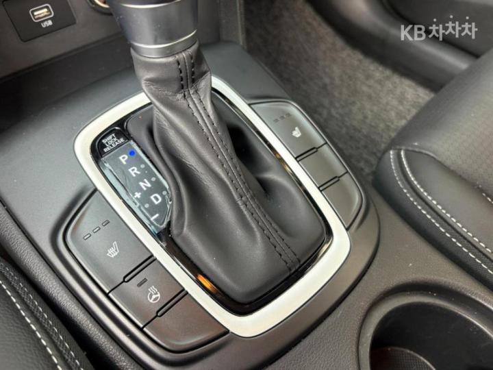 Hyundai Kona Hybrid 1.6 HEV Modern Special 10