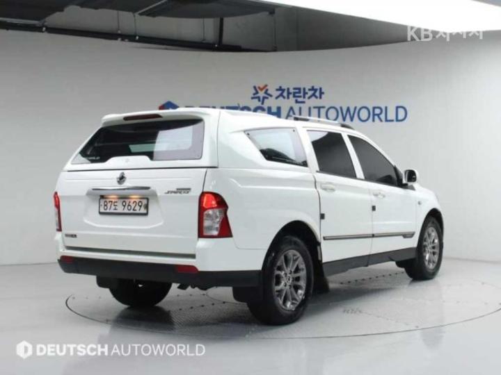 KG Mobility Korando Sport 2014 photo 2