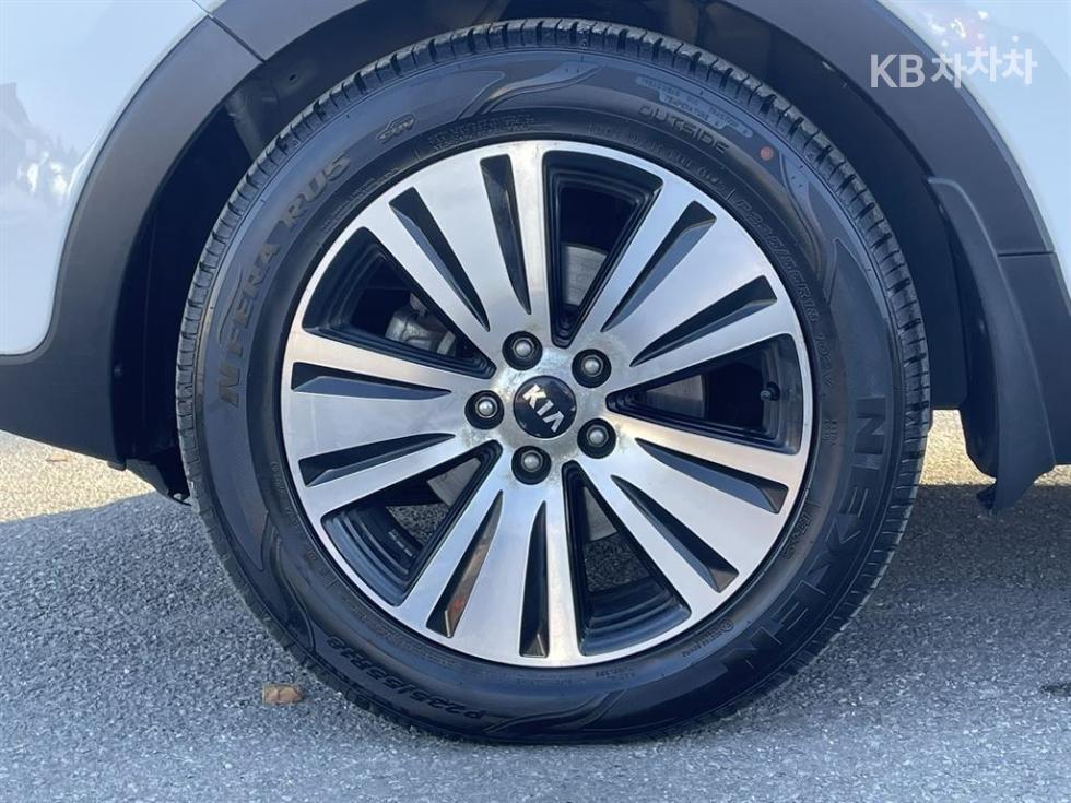 2014 - kia sportage