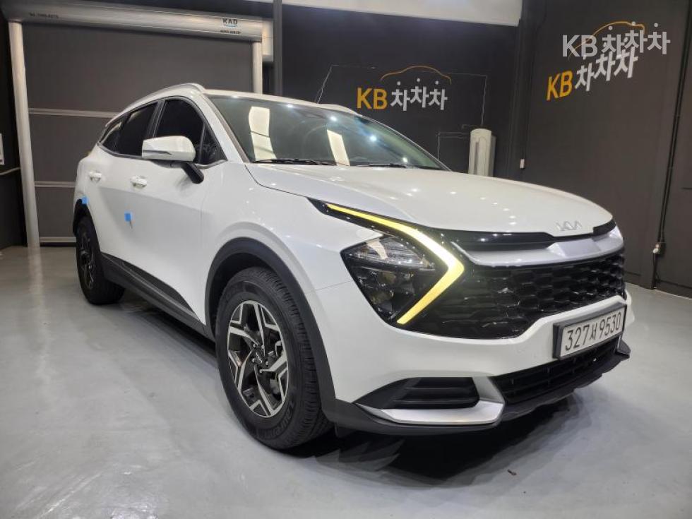 2022 - kia sportage
