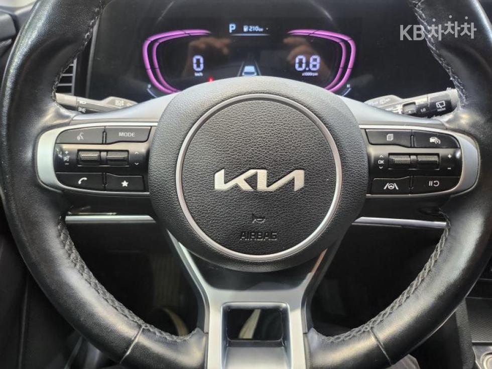 2022 - kia sportage