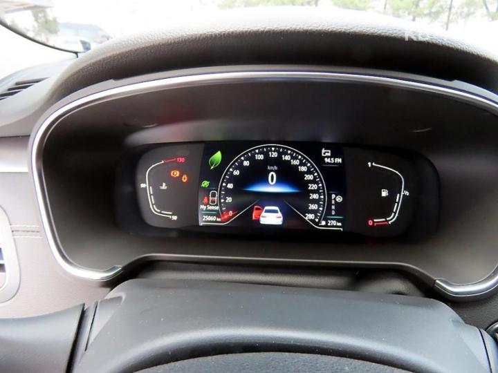 Renault SM6 1.3 TCe 260 Feel 10