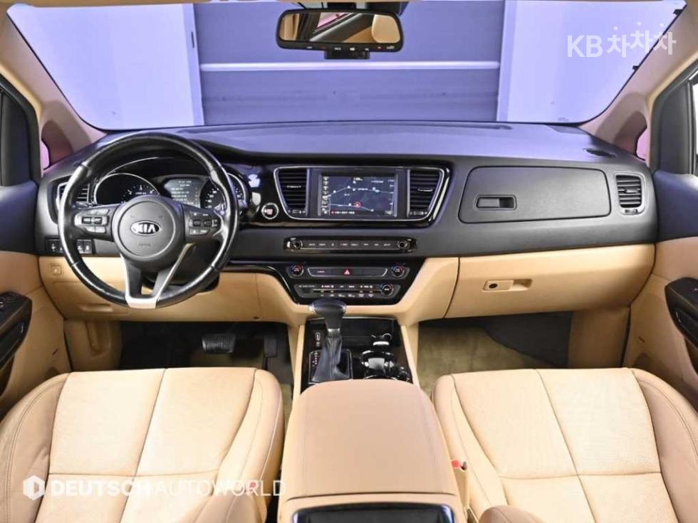 2019 - kia carnival