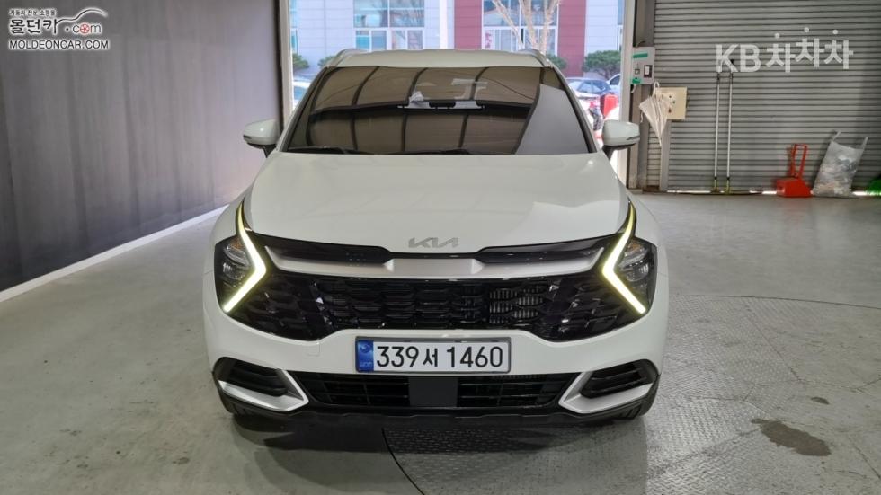 2022 - kia sportage