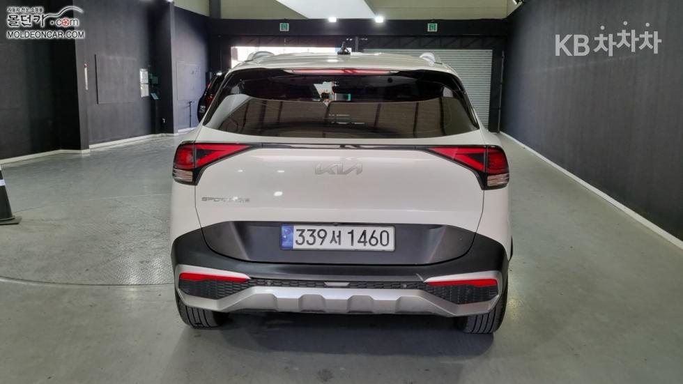 2022 - kia sportage