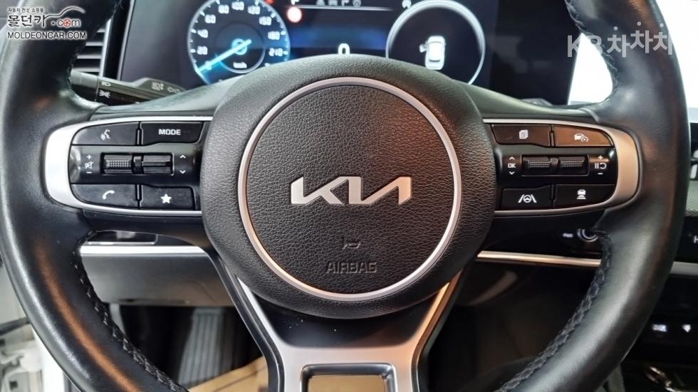 2022 - kia sportage