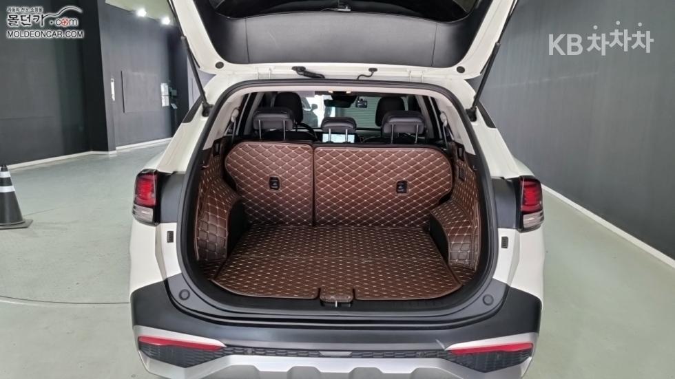 2022 - kia sportage