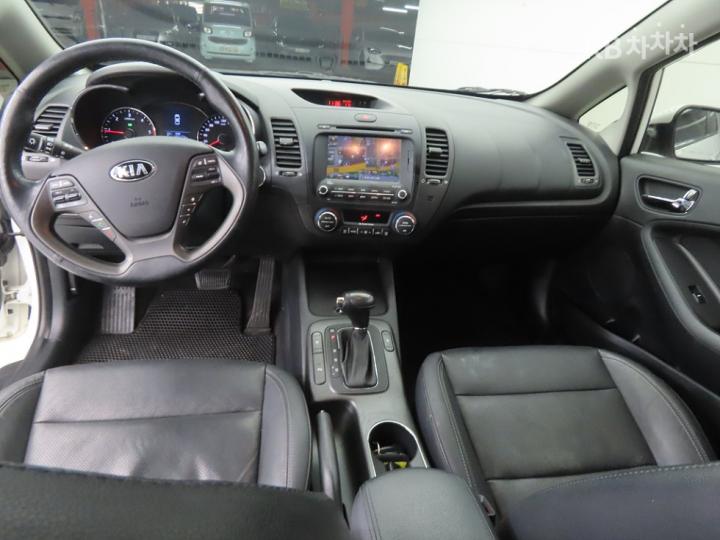 Kia K3 Diesel Noblesse 8