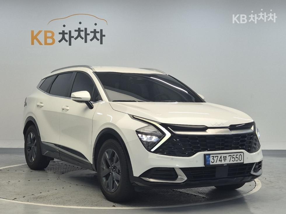 2023 - kia sportage